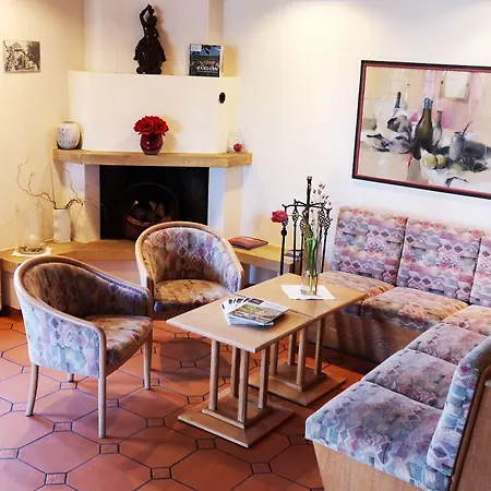 Garni Zur Weserei Bed and breakfast